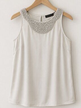 The Limited Pearl-Neckline Embellished Shell - Size M🤍✨